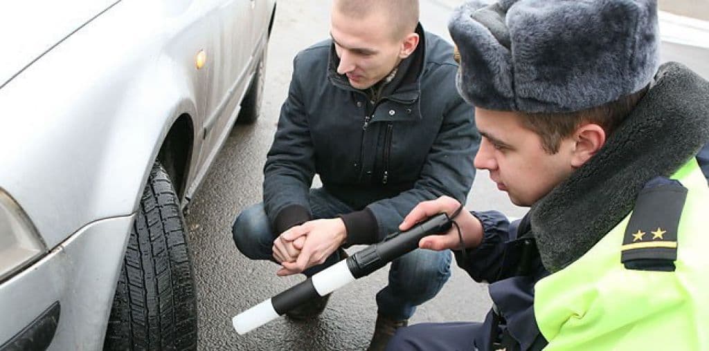 Какой штраф за отсутствие зимней резины зимой :: businessman.ru